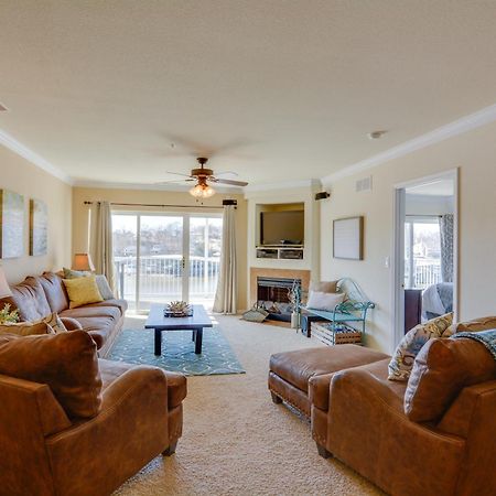 Lakefront Osage Beach Condo With Pool And Water Views! Екстериор снимка