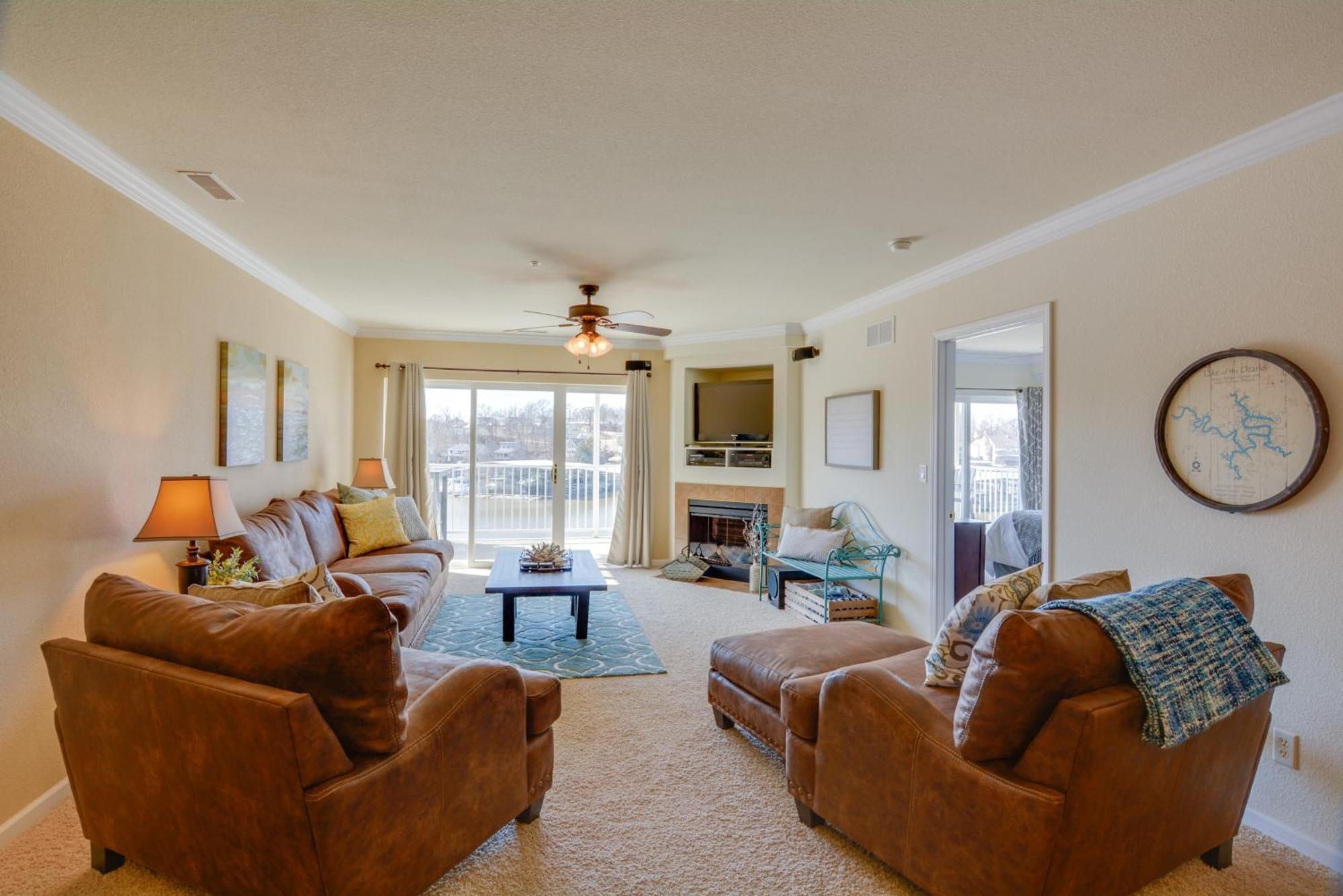 Lakefront Osage Beach Condo With Pool And Water Views! Екстериор снимка