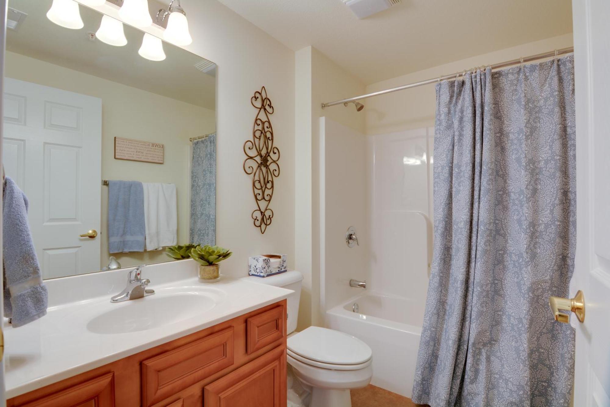 Lakefront Osage Beach Condo With Pool And Water Views! Екстериор снимка