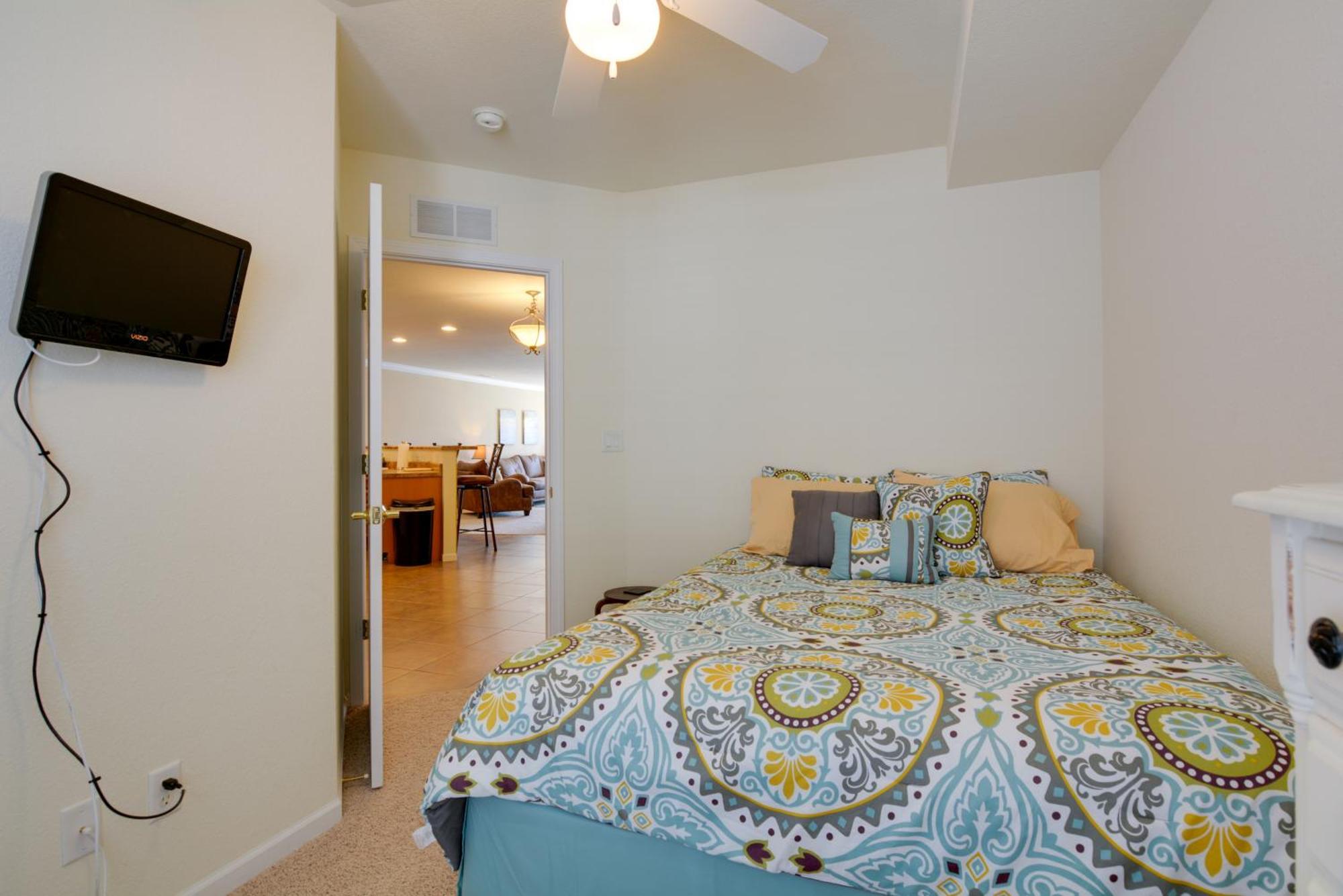 Lakefront Osage Beach Condo With Pool And Water Views! Екстериор снимка