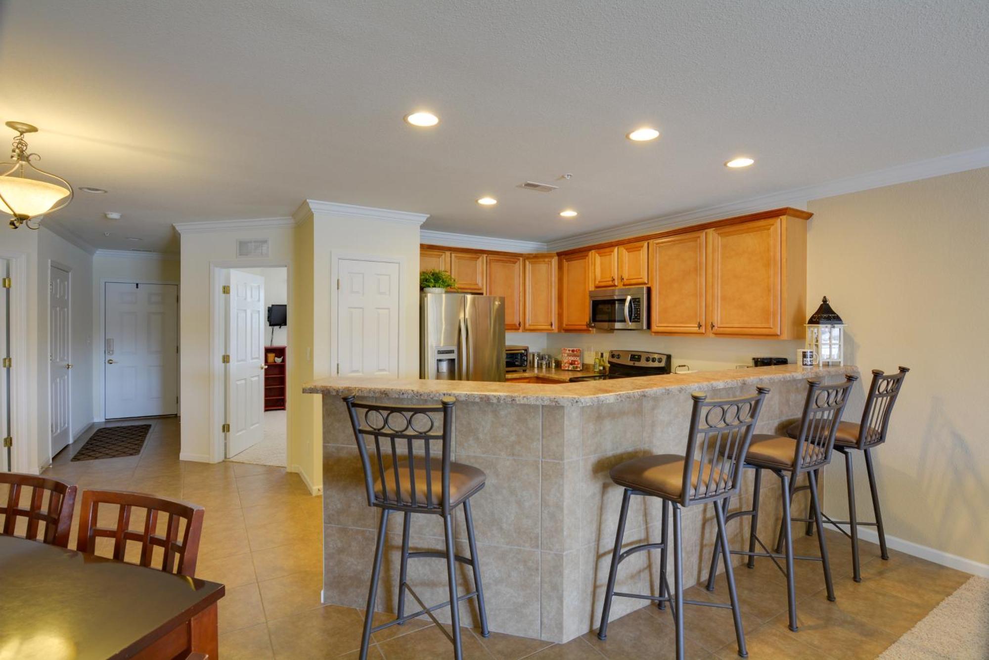 Lakefront Osage Beach Condo With Pool And Water Views! Екстериор снимка
