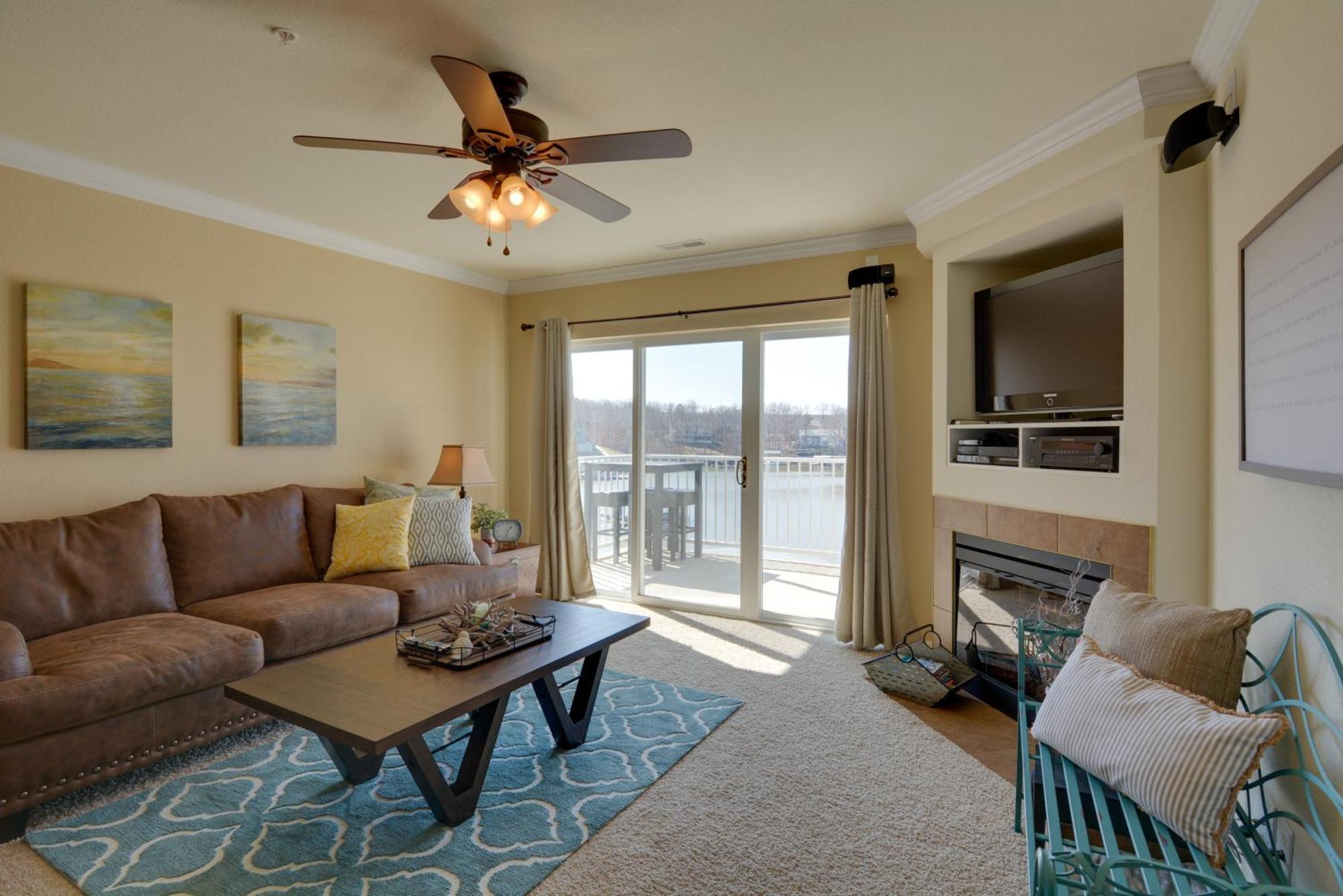 Lakefront Osage Beach Condo With Pool And Water Views! Екстериор снимка