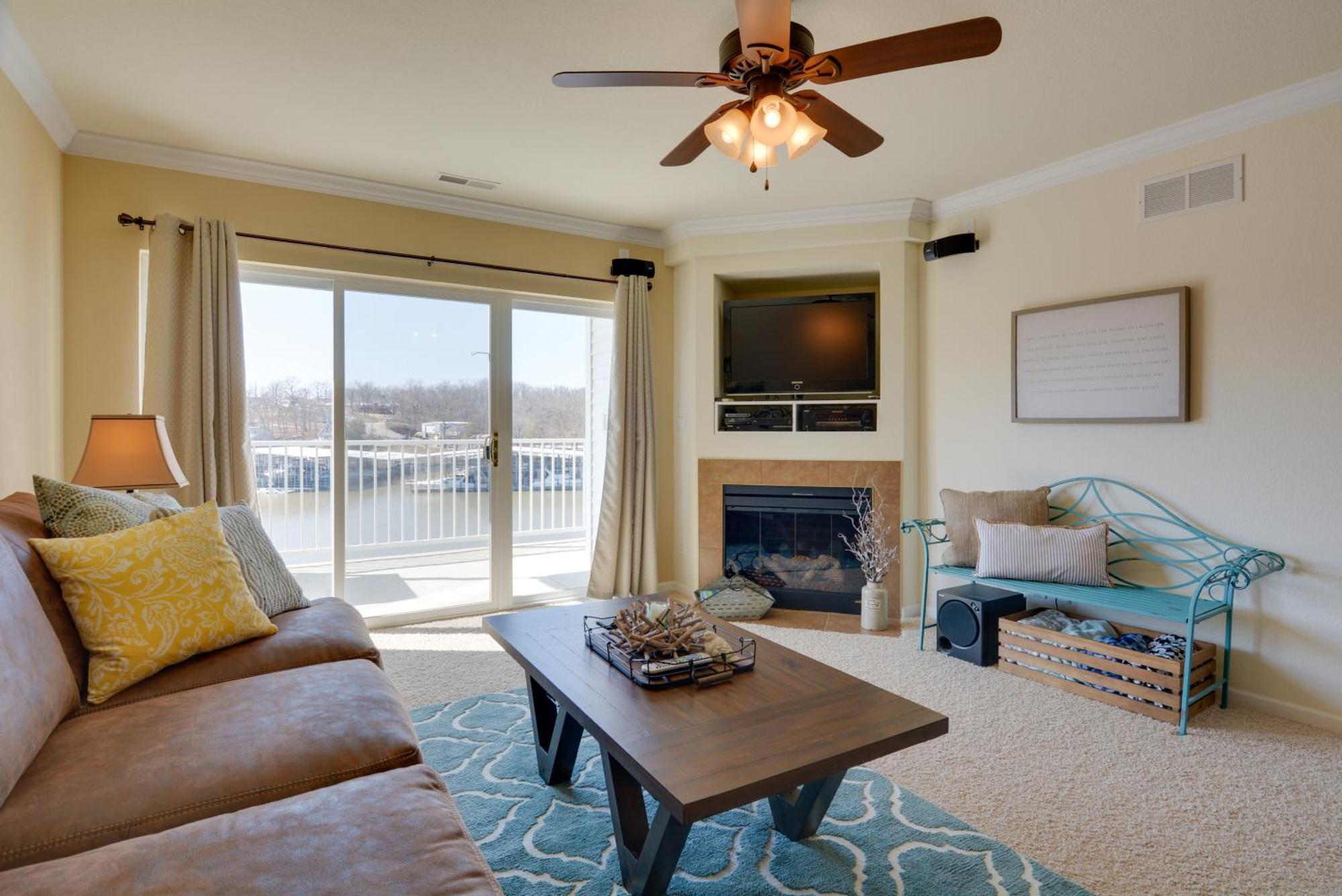 Lakefront Osage Beach Condo With Pool And Water Views! Екстериор снимка